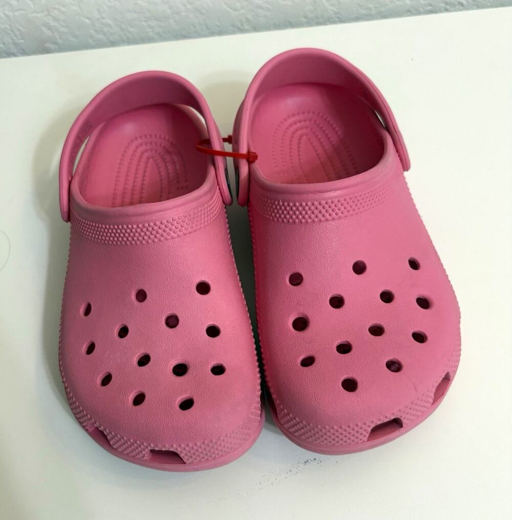 Crocs Classic Unisex Kids Pink Clog Slip-On Rubber Shoes J2 Standard Width